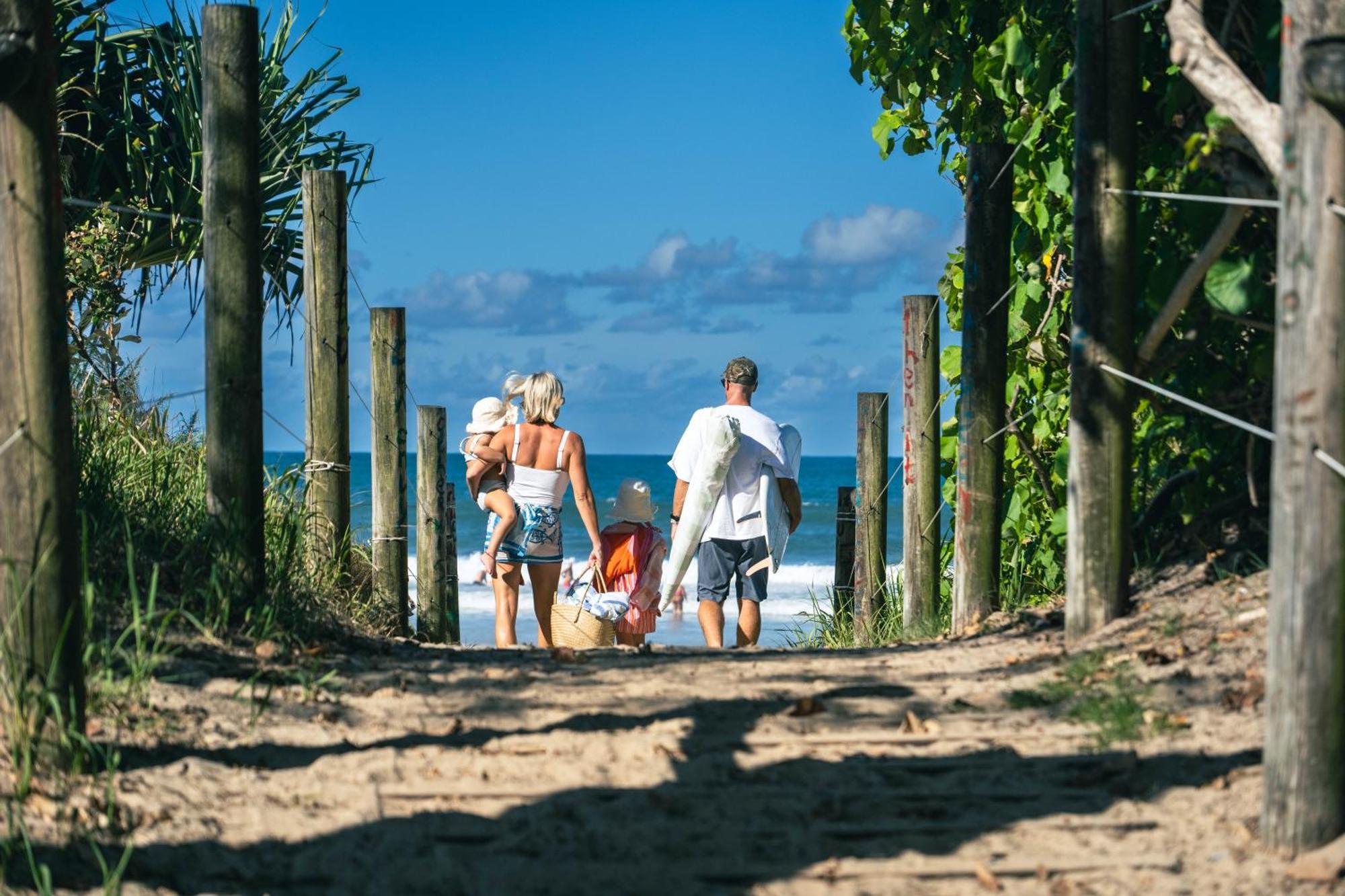 Grand Palais Boolarong Beachside Apartments Alexandra Headland Ngoại thất bức ảnh