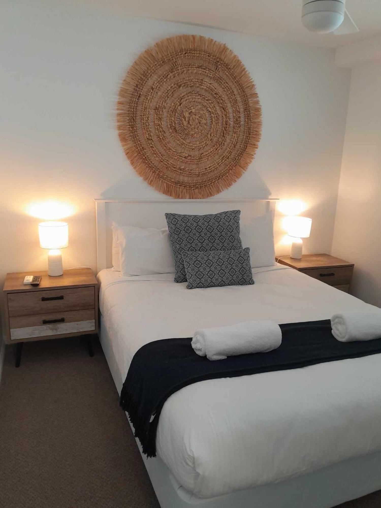 Grand Palais Boolarong Beachside Apartments Alexandra Headland Ngoại thất bức ảnh