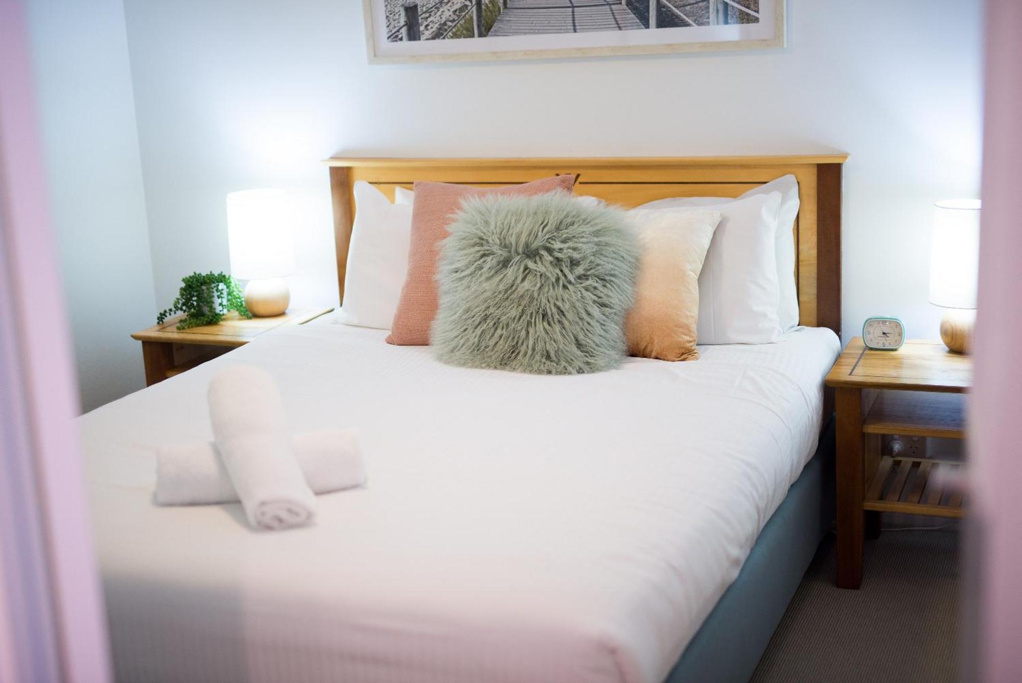 Grand Palais Boolarong Beachside Apartments Alexandra Headland Ngoại thất bức ảnh